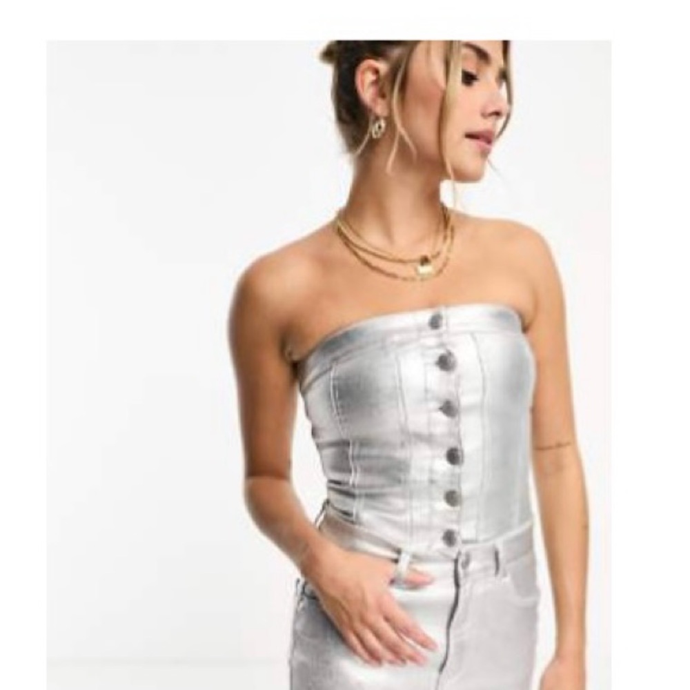 Pull&Bear Silver Metallic Strapless Button-Front Crop Top